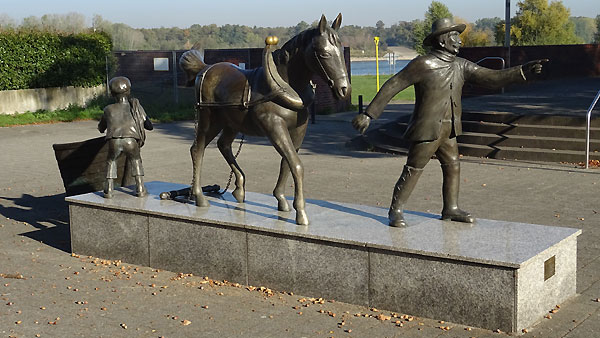 Treideldenkmal in Stürzelberg