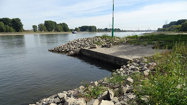 Einmündung des Auslasskanales in den Rhein